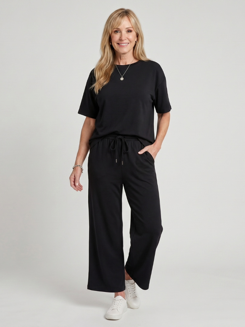 Wilnia | Short Sleeve Drawstring Waist And Straight Leg Pants Set