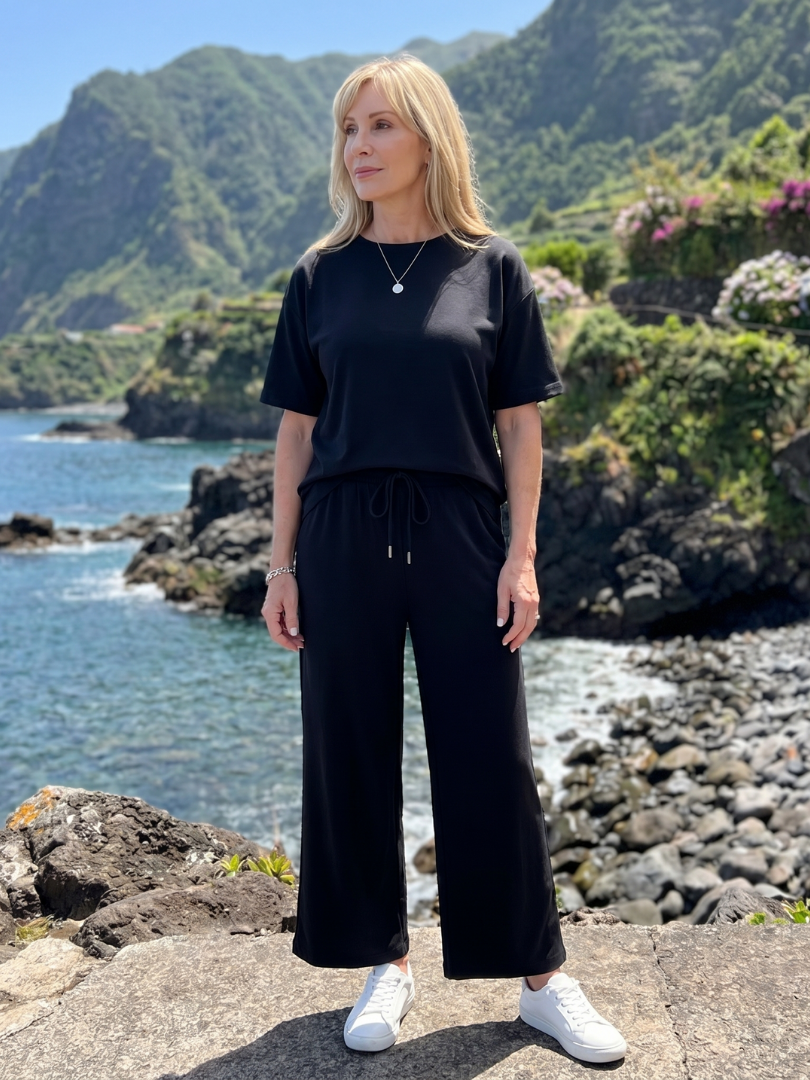 Wilnia | Short Sleeve Drawstring Waist And Straight Leg Pants Set