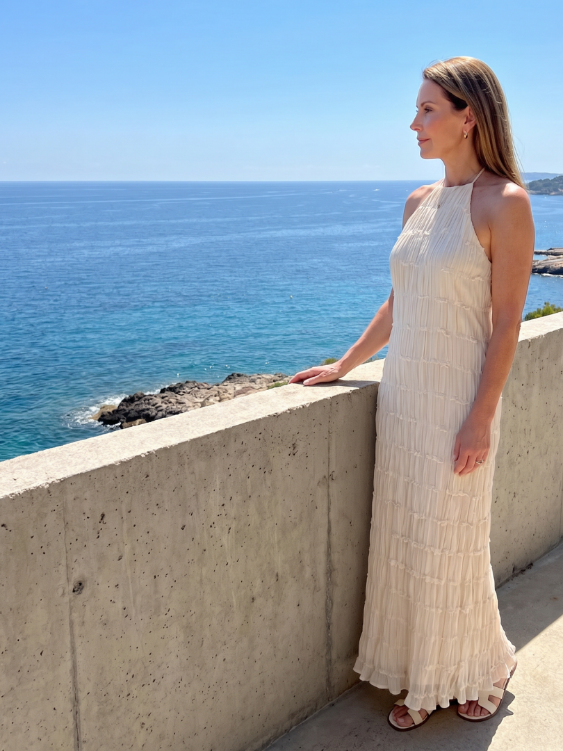 Vesette | Textured Fringe Fitted Silhouette Maxi Dress
