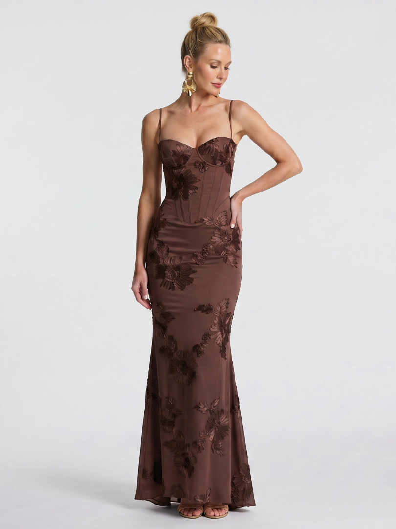 Casmae | Embroidered Strap Fitted Maxi Dress