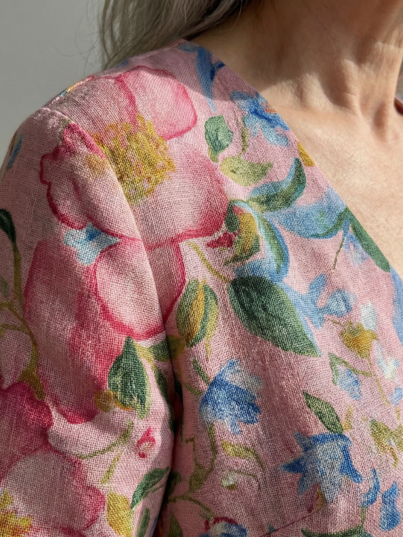 Mirana | Light Form Floral Midi Dress