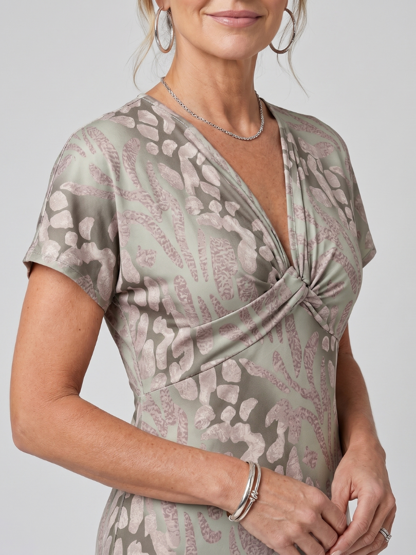 Claney | Short Sleeve Abstract Pattern Maxi Dress
