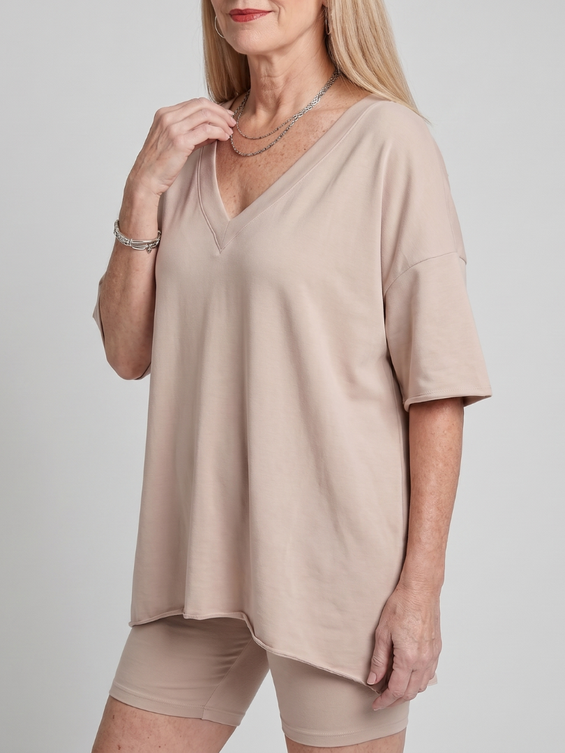Saffthea | V Neck Top And Shorts Relaxed Fit Set