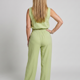 Nevine | Sleeveless Crew Neck Elastic Waist Leg Pants Set