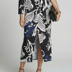 Sabnia | Relaxed Wrap Midi Dress