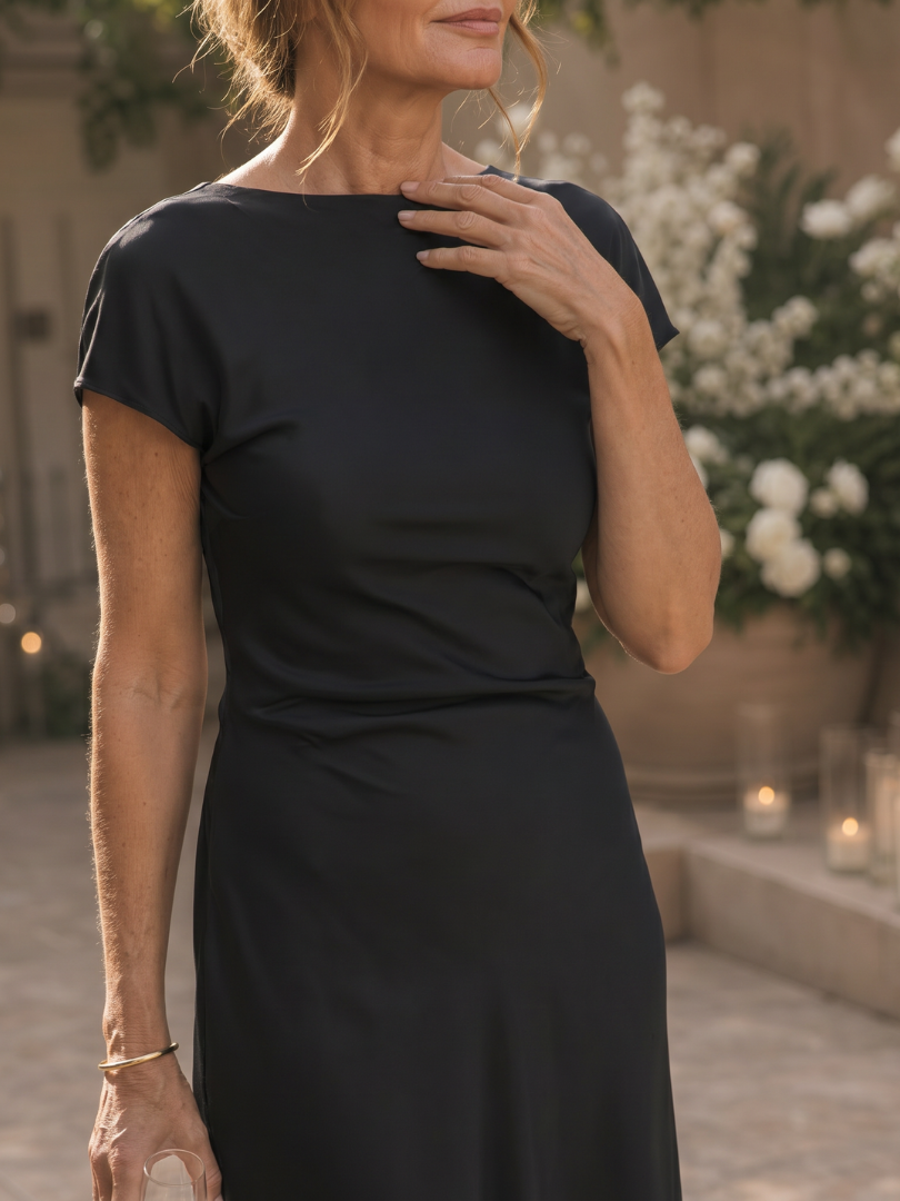 Corette | Short Sleeve Boat Neck Fitted Silhouette Midi Dress