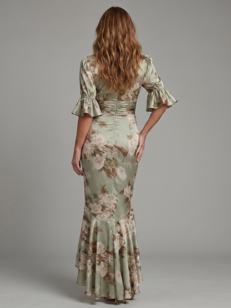 Prussa | Short Sleeve V Neck Ruched Waist Midi Dress