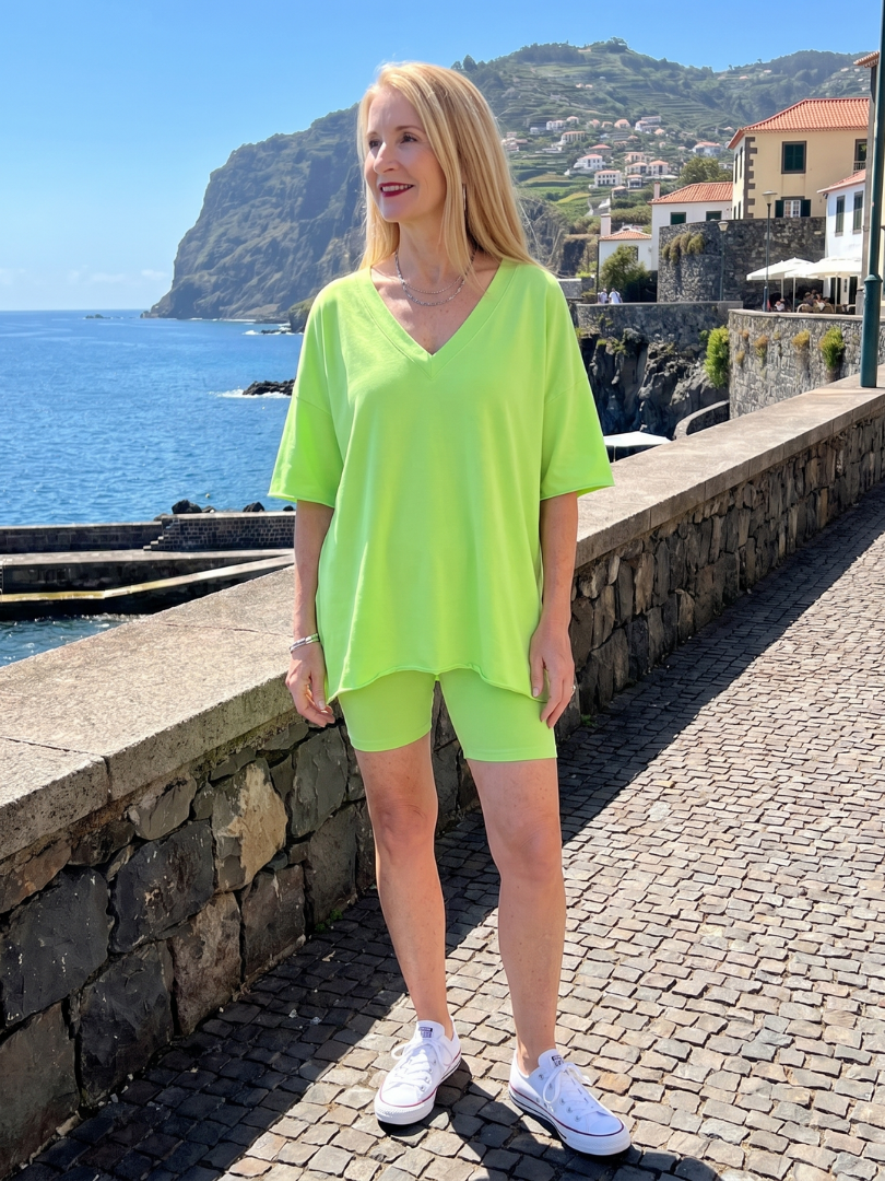 Saffthea | V Neck Top And Shorts Relaxed Fit Set