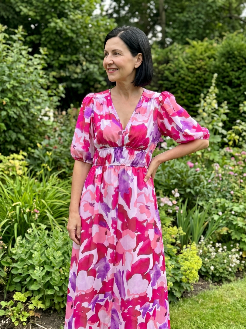Larette | Puff Sleeve V Neck Abstract Print Midi Dress