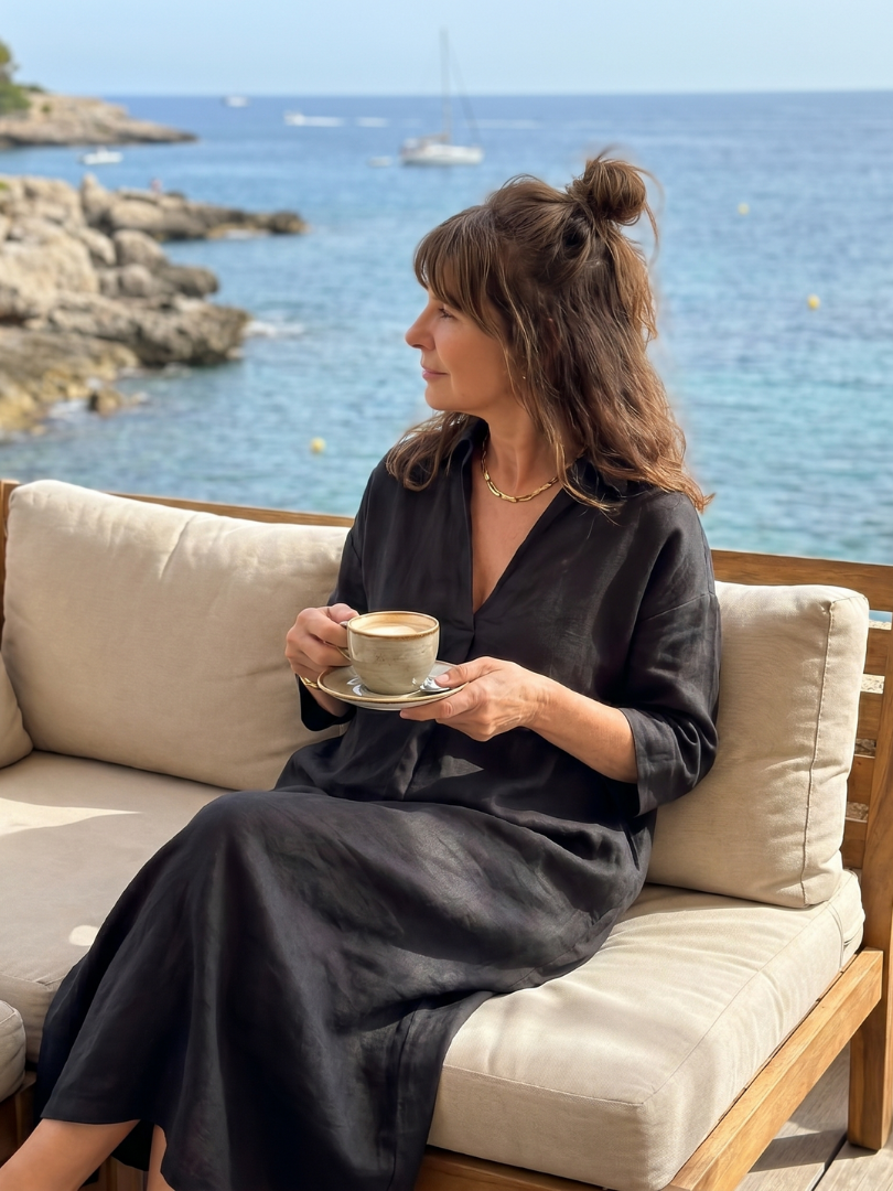 Noralora | Relaxed Straight Silhouette Midi Dress