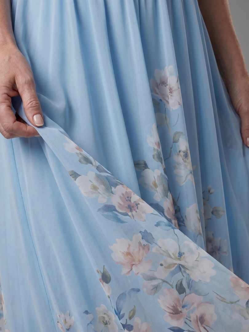 Laemarie | Sleeveless V Neck Soft Floral Hem Midi Dress