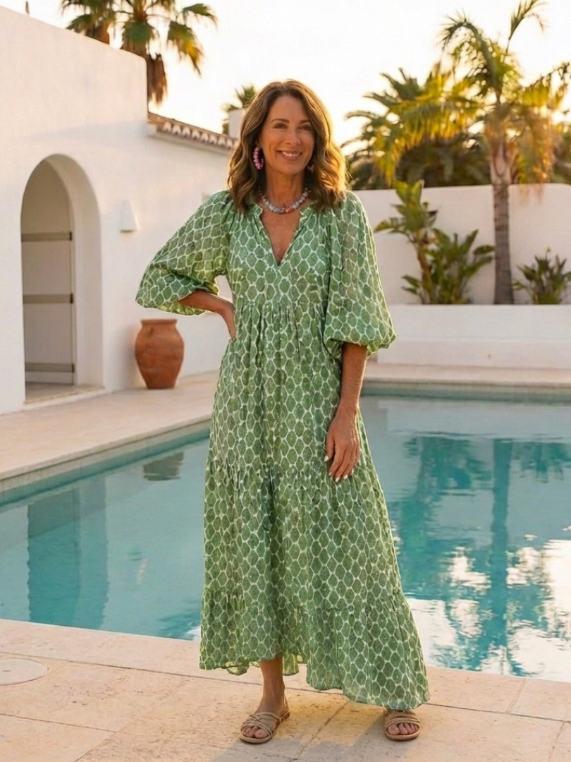 Tamsinrose | Three Quarter Sleeve V Neck Patterned Midi Dress
