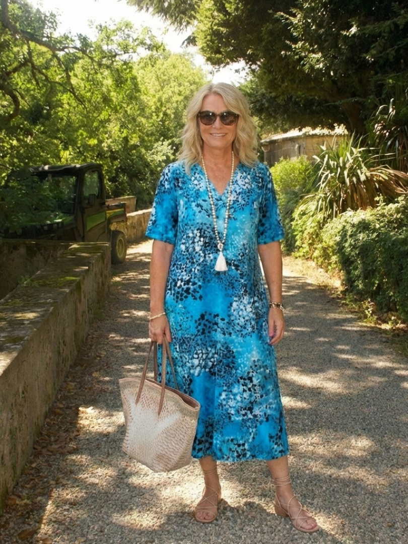 Sennamae | Short Sleeve V Neck Printed Midi Dress