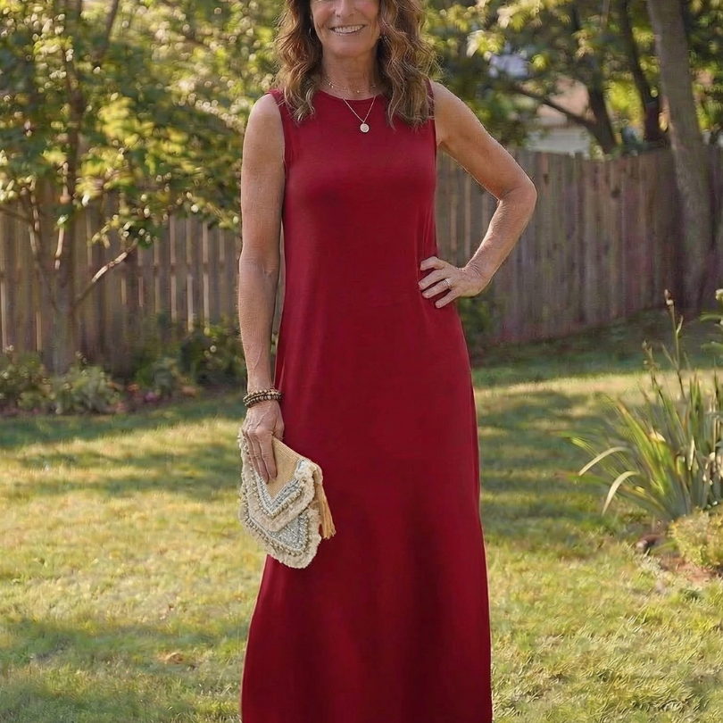Saffvia | Sleeveless Pocket Side Slit Midi Dress