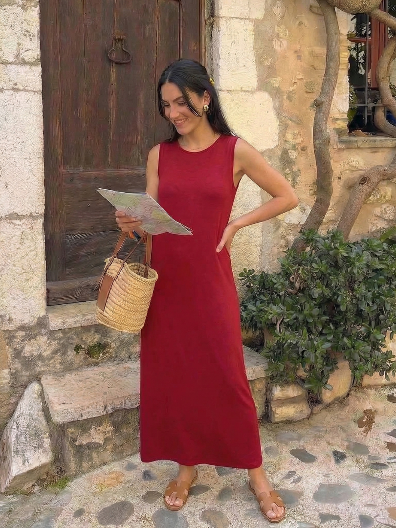 Saffvia | Sleeveless Pocket Side Slit Midi Dress